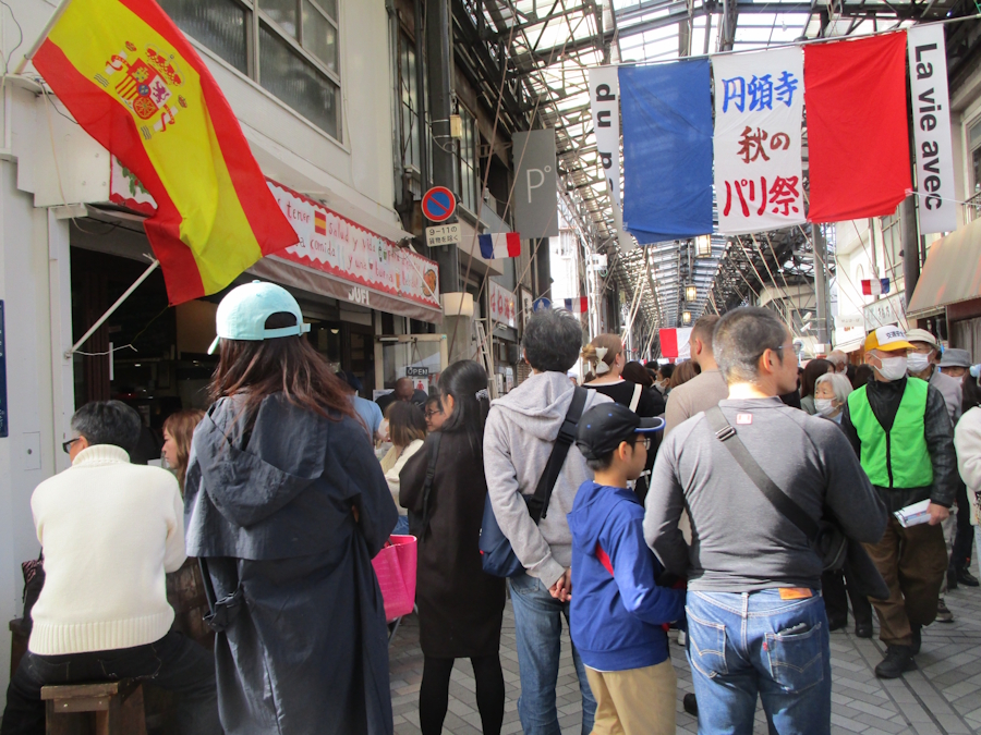円頓寺商店街の「パリ祭」